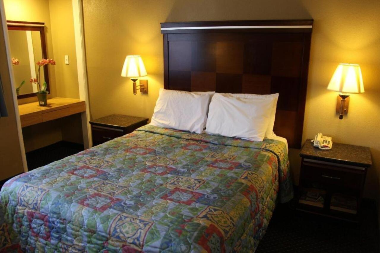 سان ماتيو، كاليفورنيا Inn At Bayshore المظهر الخارجي الصورة